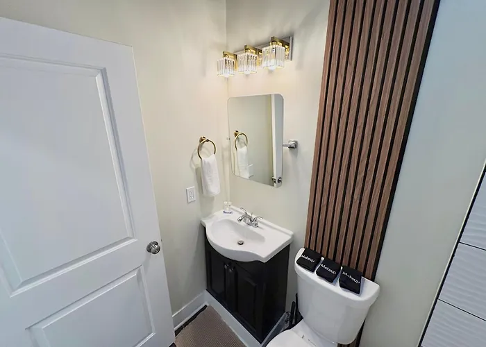 Luxury Downtown Townhouse Сasa de vacaciones Columbus